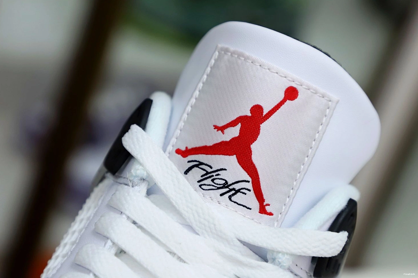 White Air Cement Retro 4 Jordan 0317